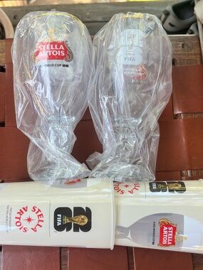NEW 4 set of Stella Artois FIFA World Cup 2026 glasses - 2 glass, 2 plastic.